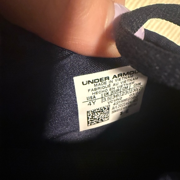 Under Armour Blue and Pink Sneakers with Stylish Design 4 - Picture 4 of 6